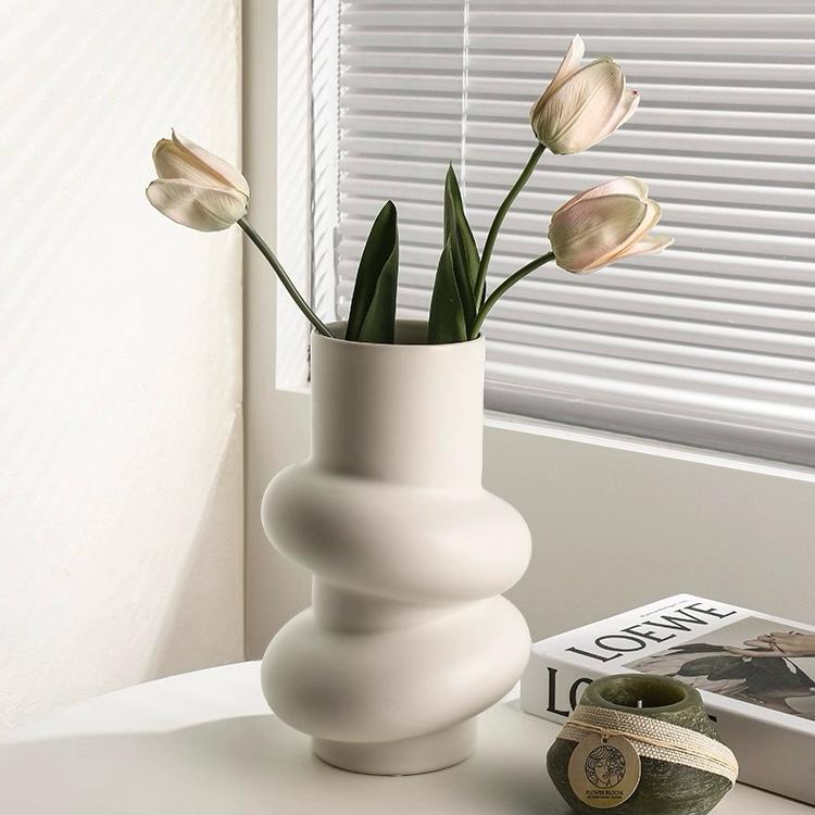 Donut Shaped White Flower Vase | White Circle Porcelain Vase